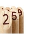 Juegos de madera con doce conos y un palo