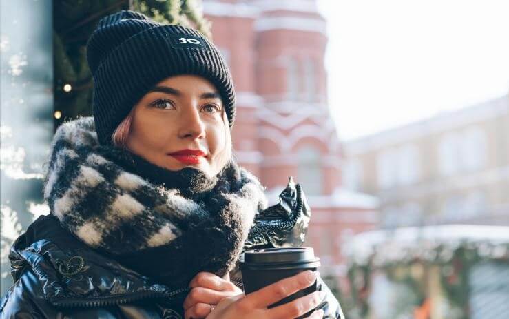 Productos textiles personalizados para viajeros en invierno