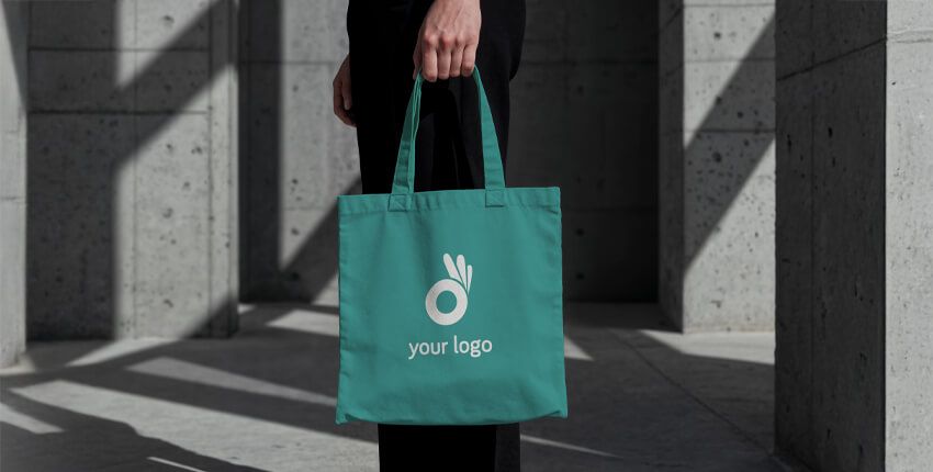 tote-bag-con-logotipo-personalizado-negocios